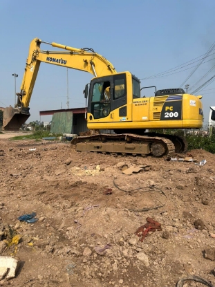komatsu 200-8N1